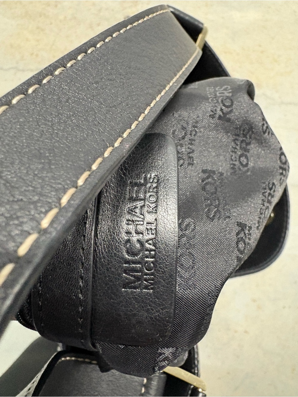 Michael Kors Womens Black Leather Shoulder Bag